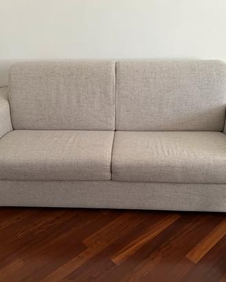 Divano letto 3 posti come nuovo