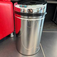 Bidone nuovo con scatola elettrico