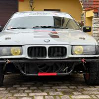 BMW  320i  ( E36 ) preparata per  DRIFT