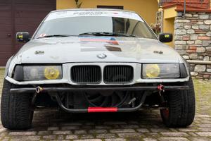 BMW  320i  ( E36 ) preparata per  DRIFT