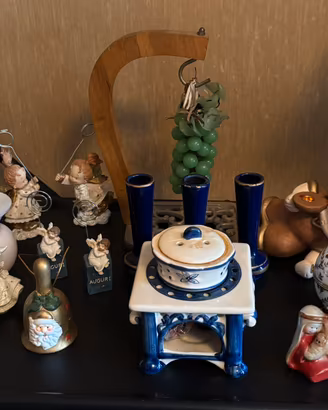 Lotto soprammobili, ceramiche e decorazioni