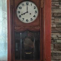 Orologio a pendolo perfettamente funzionante