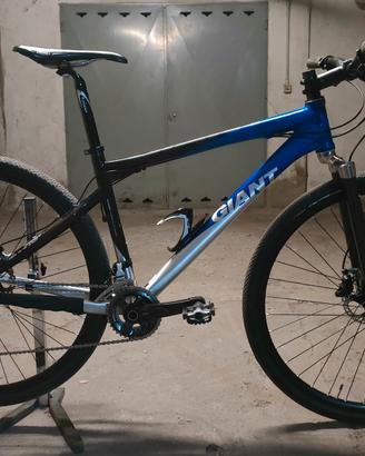 MTB Giant xtc Monster cross 29