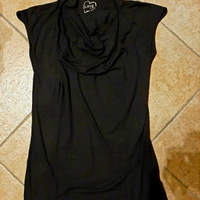 Maglietta color Nero di Love