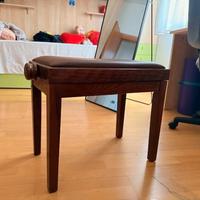 Sgabello per pianoforte