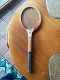 racchetta tennis in legno