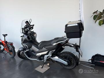 Honda, X-ADV, 750 DCT - 2019 con 2.730 km