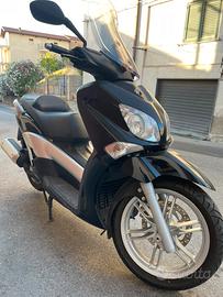 X-CITY 125 - solo 1.000 km