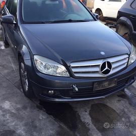Mercedes-benz c 220 anno 2010