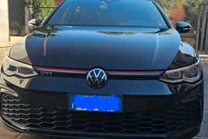 Volkswagen Golf 8 GTI  245 CV