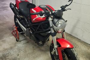 Ducati Monster 696+ 2010