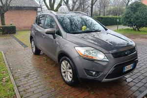 auto Ford kuga