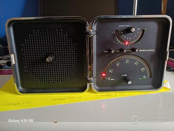 radio cubo Brionvega 