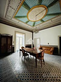 4 LOCALI A VIETRI SUL MARE