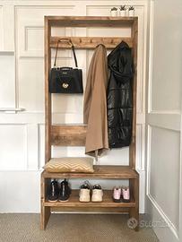 Guardaroba in legno massello fatto a mano  