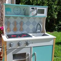 Cucinetta giocattolo in legno