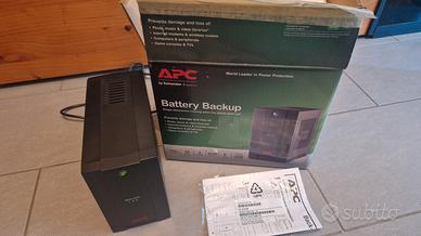 UPS backup APC 700VA