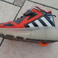 Scarpe con luci e rotelle tg. 35