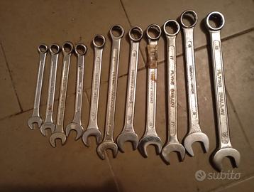 Lotto di chiavi marche miste e tipologia