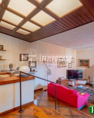 CASA INDIPENDENTE CON GIARDINO PRIVATO A MAGENTA!