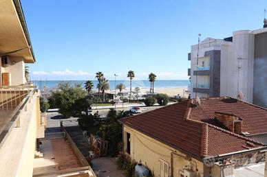 5 LOCALI A ALBA ADRIATICA