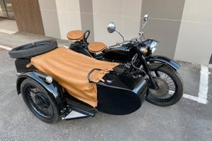 Sidecar CJ 750 immatricolato Italia moto storica