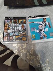 vedesi giochi ps3 ps2 e console ps4 e una gioco ps