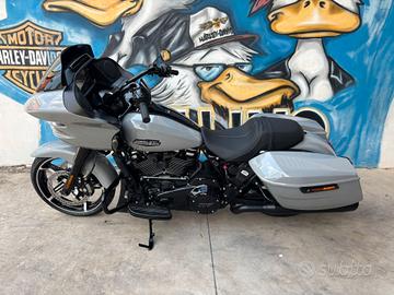 Harley-davidson Touring Road Glide Black trim