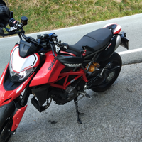 Ducati hypermotard 950