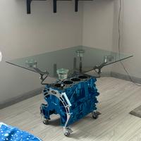 Tavolino con motore ford
