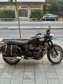 Intramontabile Triumph Bonneville T100