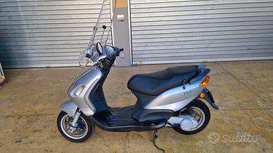 Piaggio Fly 50