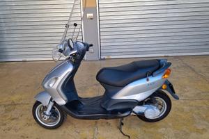 Piaggio Fly 50
