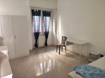 Stanza per studenti universitari a Ge