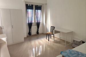 Stanza per studenti universitari a Ge