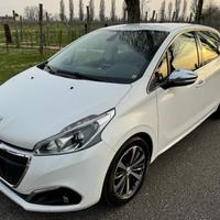 Peugeot 208 1.2 Benz 82cv Neipatentati