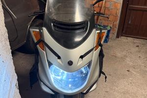 Yamaha Majesty 250 soli 15000 KM