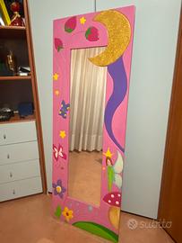 Specchio rosa fatto a mano