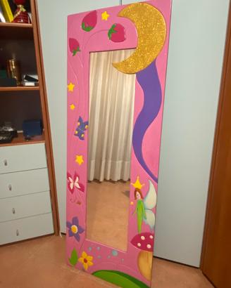 Specchio rosa fatto a mano