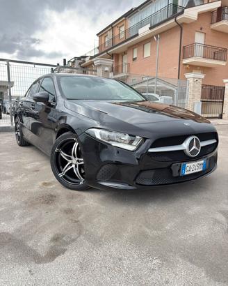 Mercedes-benz A 160 d Premium
