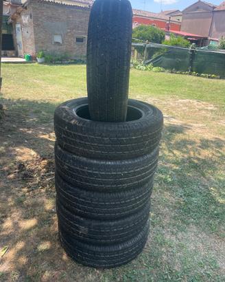 Gomme usate al 90% furgone