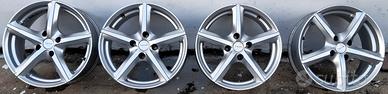 SET 4 CERCHI IN LEGA AVUS 16" USATI