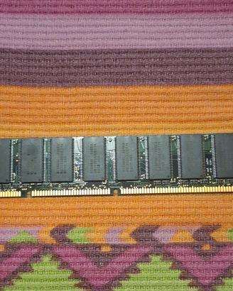 Hyundai 64MB SDRAM DIMM PC-100 168-Pin RAM 