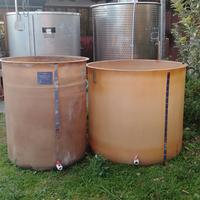 botti inox e serbatoi vetroresina per vini