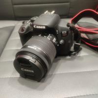 Canon Eos700d con 2 obiettivi