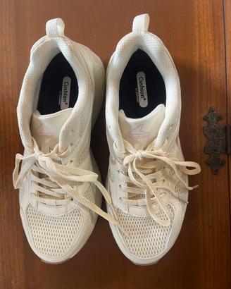 Sneaker donna Bata Power mai usate