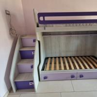 Letto a castello con scala 