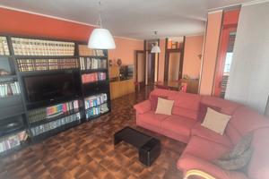 Sondrio ampio ultimo piano con box doppio