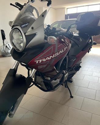 transalp 700 