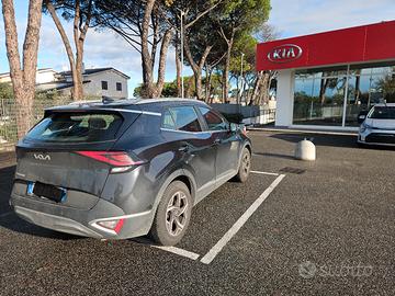kia sportage businnes 1.6 hybrid diesel/elettrico